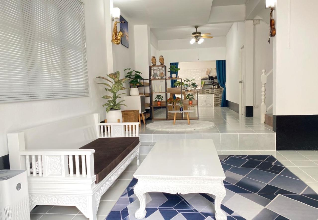 Boxsoon Nimman 2 # 4Beds 3Baths Villa Chiang Mai Exteriör bild